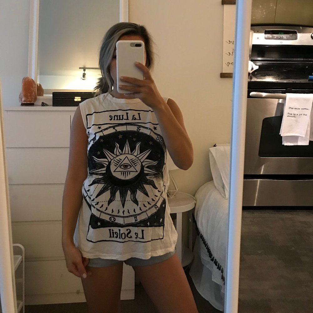 Urban Outfitters La Lune Le Soleil Muscle Tee - Picture 3 of 4